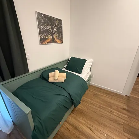 Vallonea Attico Terrazzato A 10 Min Dal Lungomare 아파트